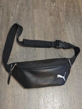 Puma • "Phase" Black Faux-Leather Waist Bag (unisex)